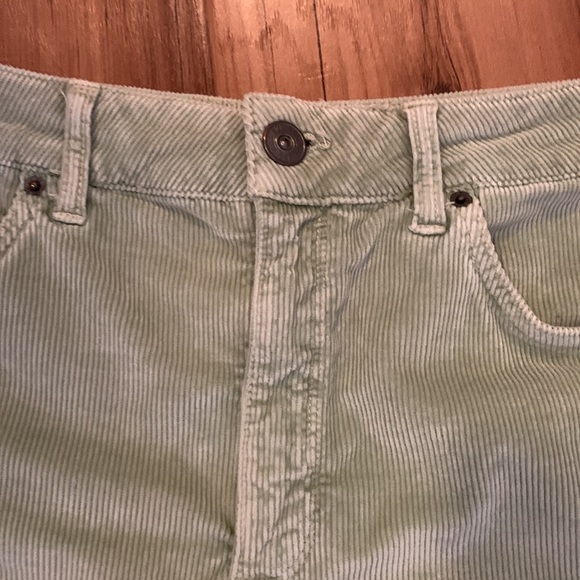 Urban Outfitters Green Corduroy Short Shorts - Picture 2 of 4